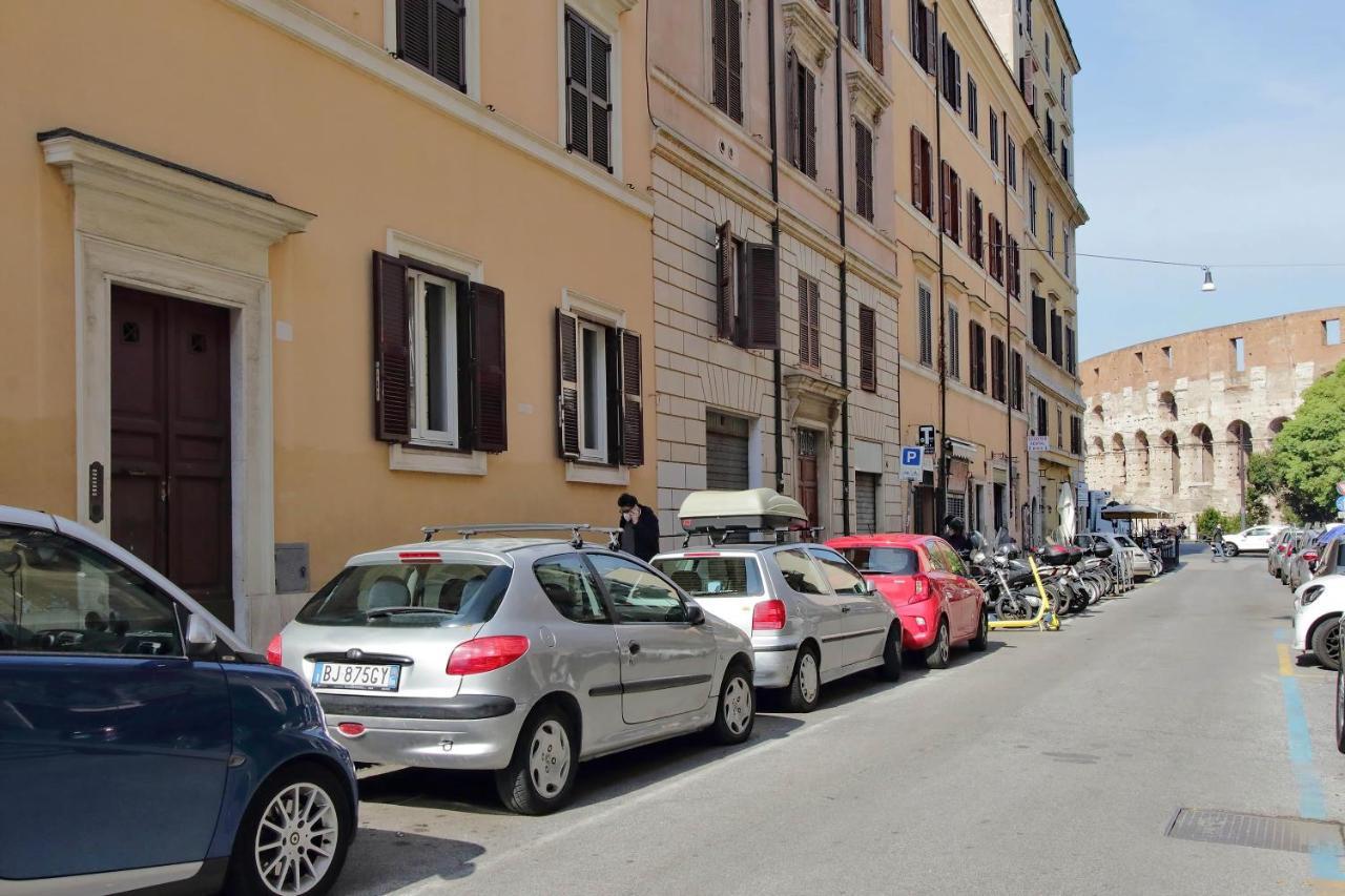 Colosseo Terrace Apartment Рим Екстер'єр фото