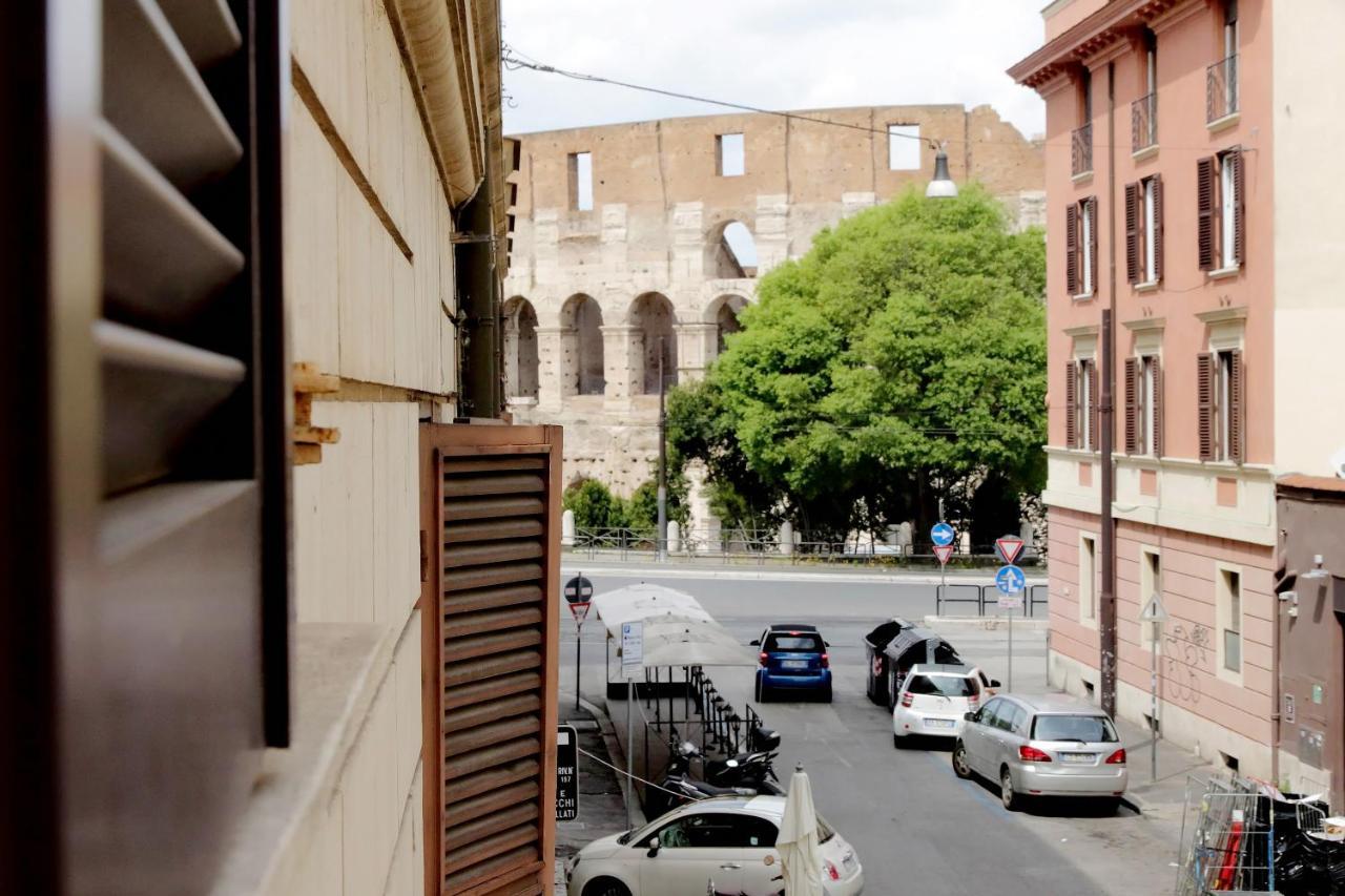Colosseo Terrace Apartment Рим Екстер'єр фото