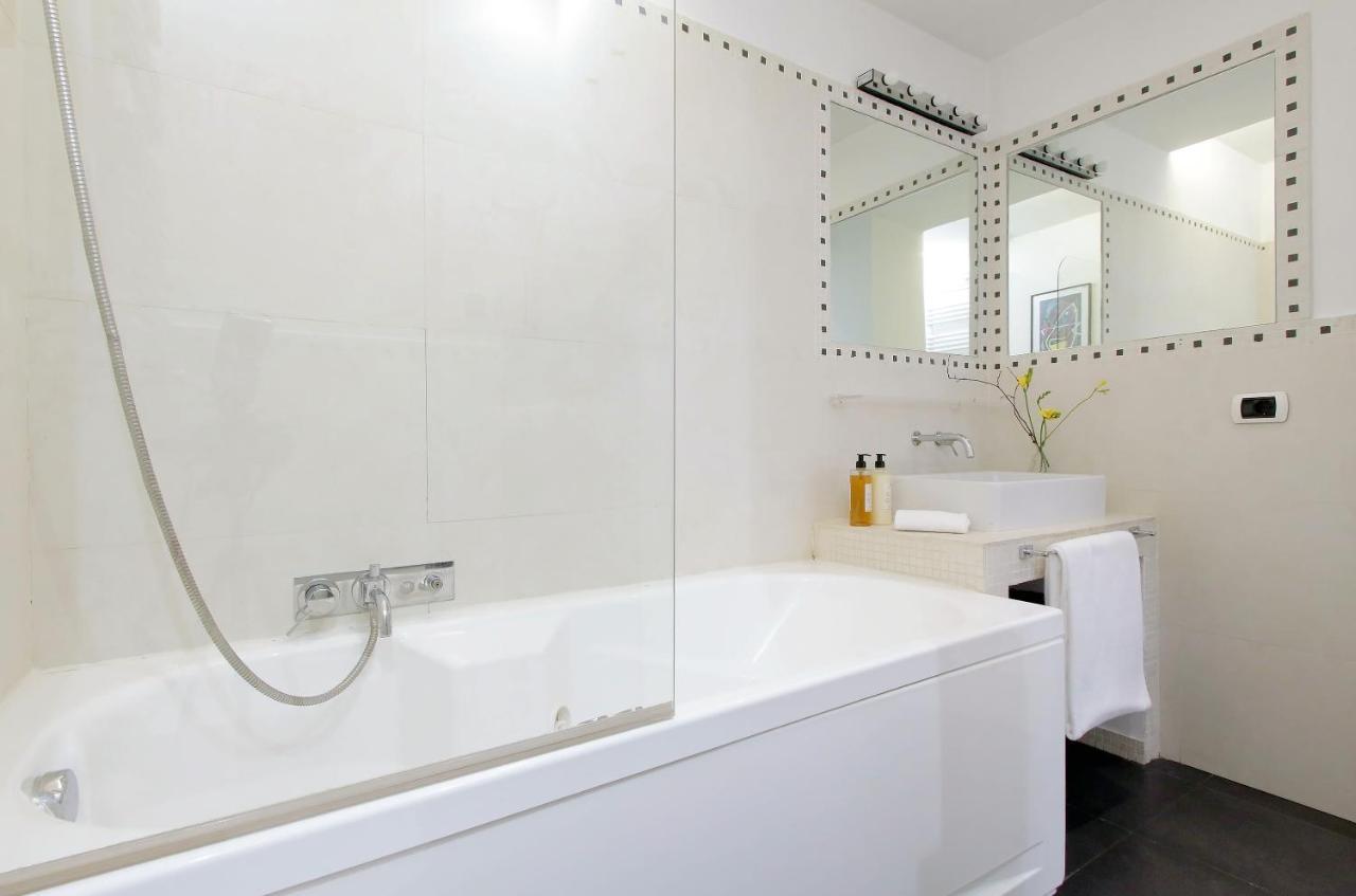 Colosseo Terrace Apartment Рим Екстер'єр фото